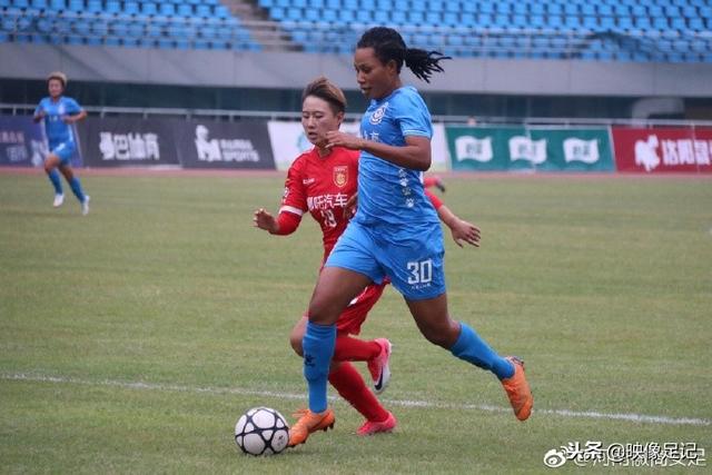 欧冠早报：巴黎卫冕姆总尴尬金靴 阿森纳赛季不败丢冠